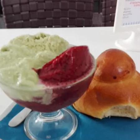 Oda ve Kahvaltı Etna Sea House 3*