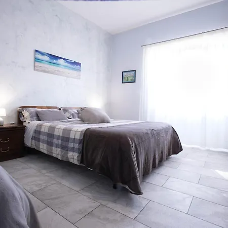 Oda ve Kahvaltı Etna Sea House Katanya