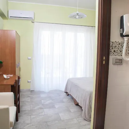 Oda ve Kahvaltı Etna Sea House Katanya